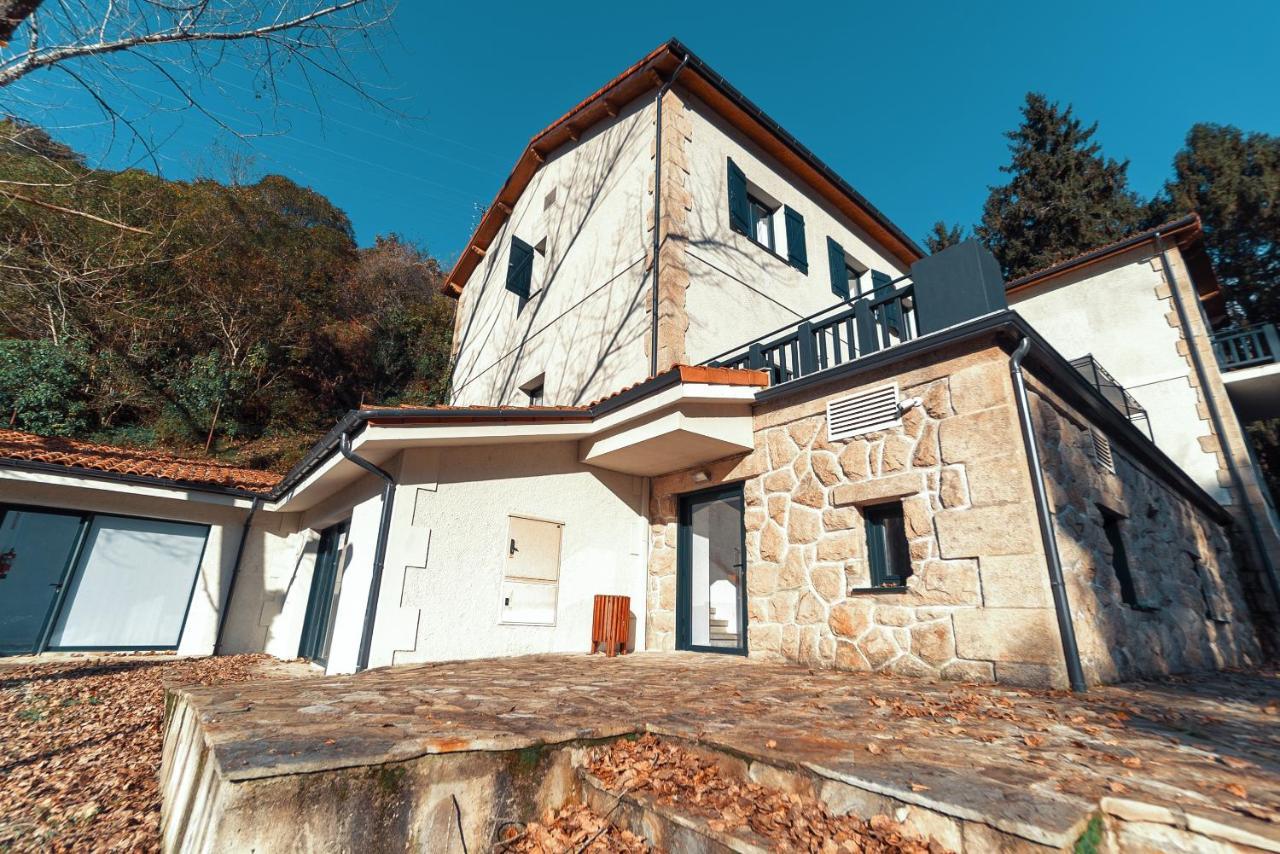 Chalet Centro Peares カルバジェード エクステリア 写真