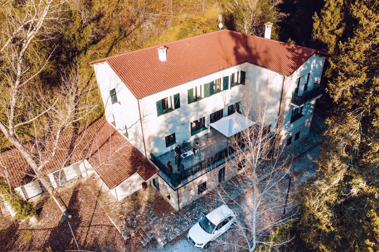 Chalet Centro Peares カルバジェード エクステリア 写真